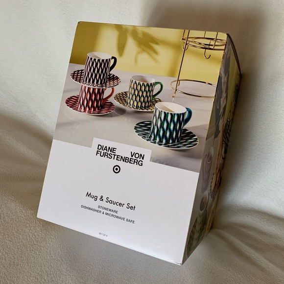 DVF x Target Arrow Geo Set of 4 Mugs + 4 Saucers + Stand Brand New in Box! - Picture 8 of 16